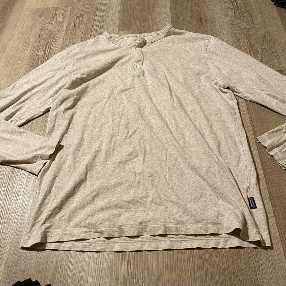 Men’s Patagonia long sleeve